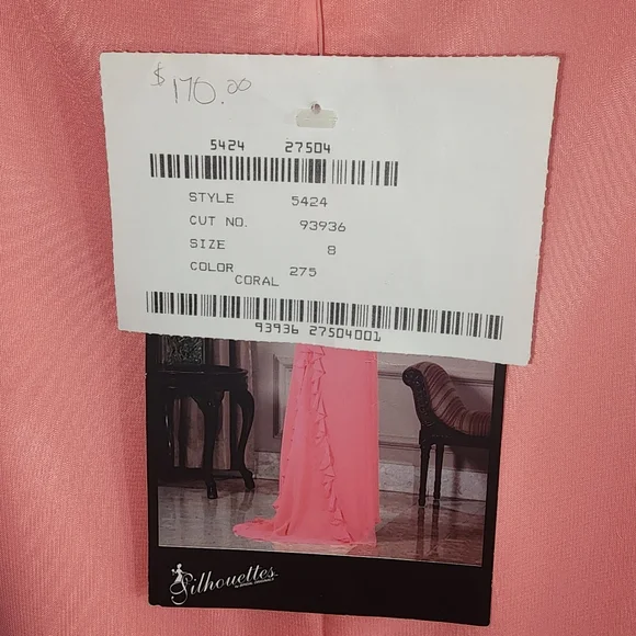 Silhouette's Gown Sleeveless Floor Length Coral Size 8 - Picture 7 of 13